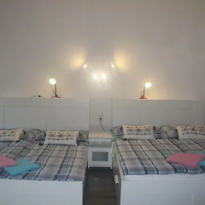 fewo-pazmaniten.vienna-besthotels.com/
