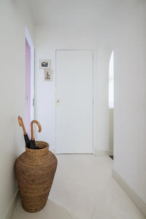 Pied A Terre Palestro Apartment Paris