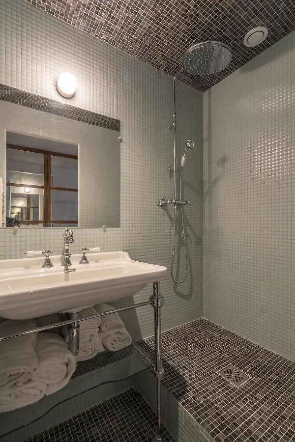 Ferienwohnung Pied A Terre Palestro Paris Frankreich